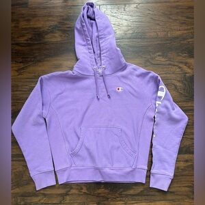 Women’s / junior’s‎ Champion Pullover hoodie size Medium